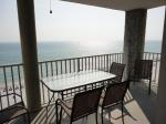Long Beach Oceanfront 2 Master Suites Condo 